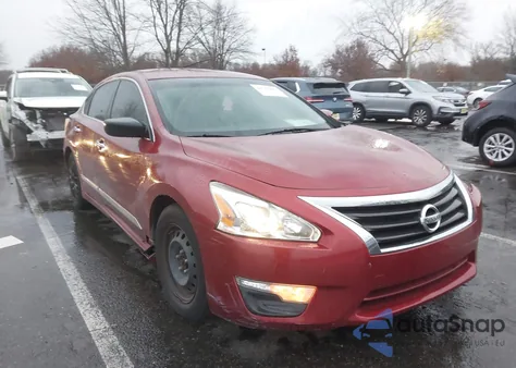 2015 Nissan Altima 2.5 S из США, поврежденный, VIN 1N4AL3AP3FC189877